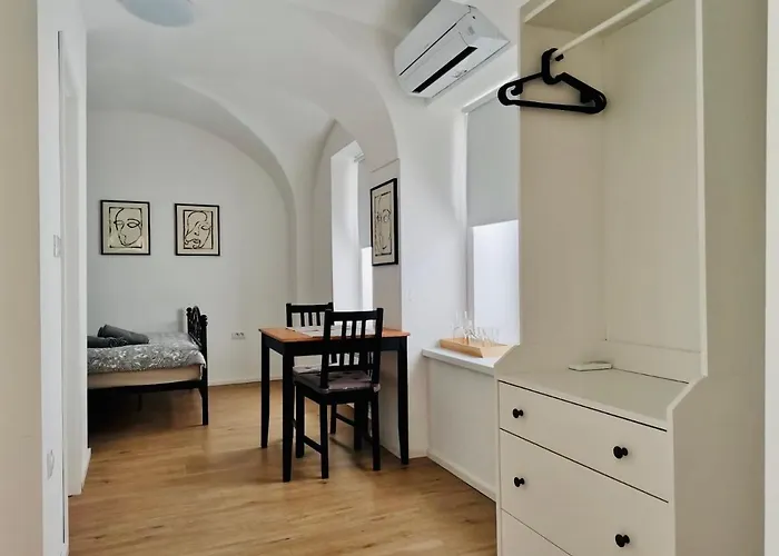 150 Steps To The Main Square Lublaň