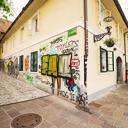 Appartamento 150 Steps To The Main Square *