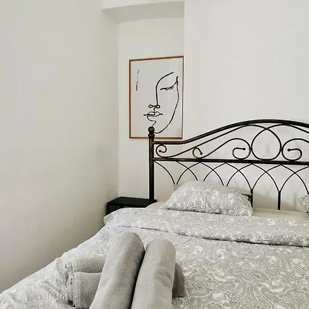 150 Steps To The Main Square * Lubiana