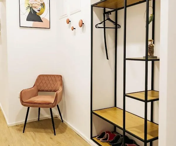 150 Steps To The Main Square Apartment Laibach