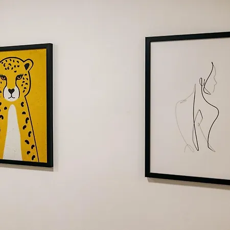 150 Steps To The Main Square Διαμέρισμα *