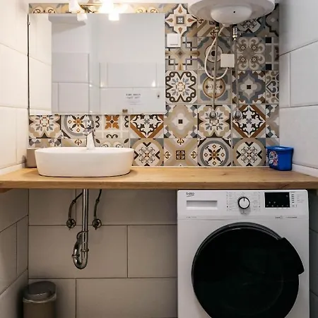 150 Steps To The Main Square