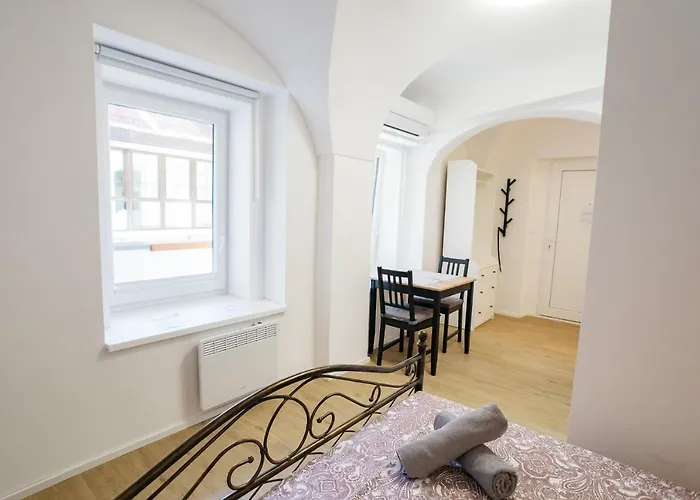 150 Steps To The Main Square リュブリャナ